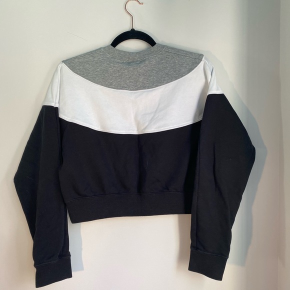 Nike crop crew neck - Picture 2 of 4